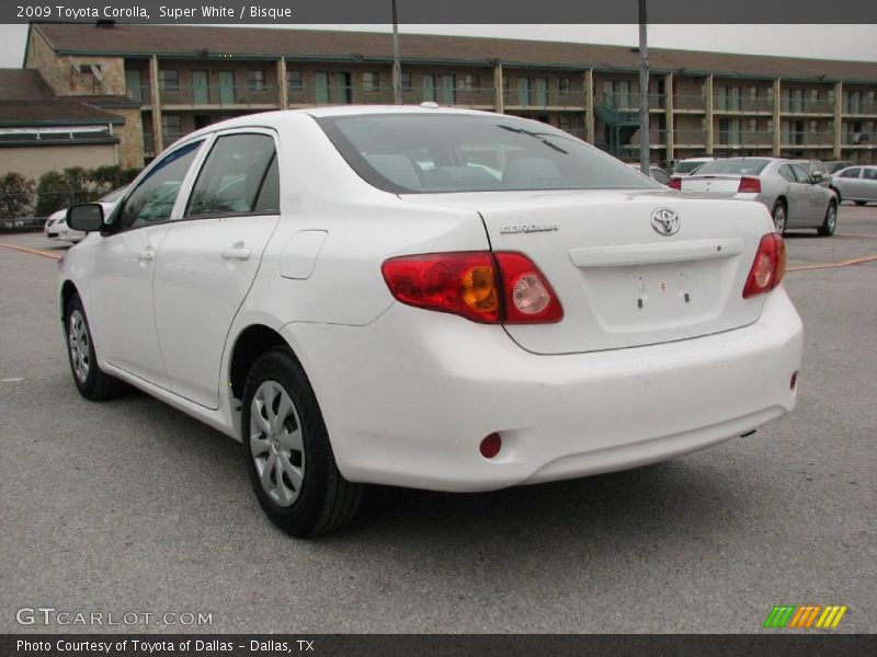 Super White / Bisque 2009 Toyota Corolla