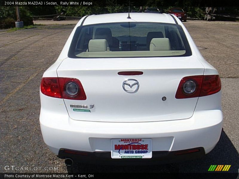 Rally White / Beige 2004 Mazda MAZDA3 i Sedan