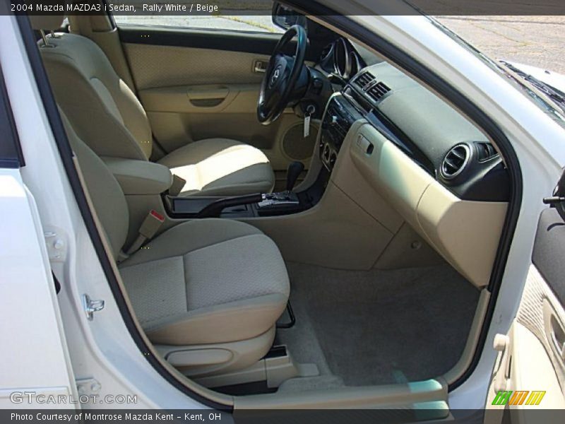 Rally White / Beige 2004 Mazda MAZDA3 i Sedan