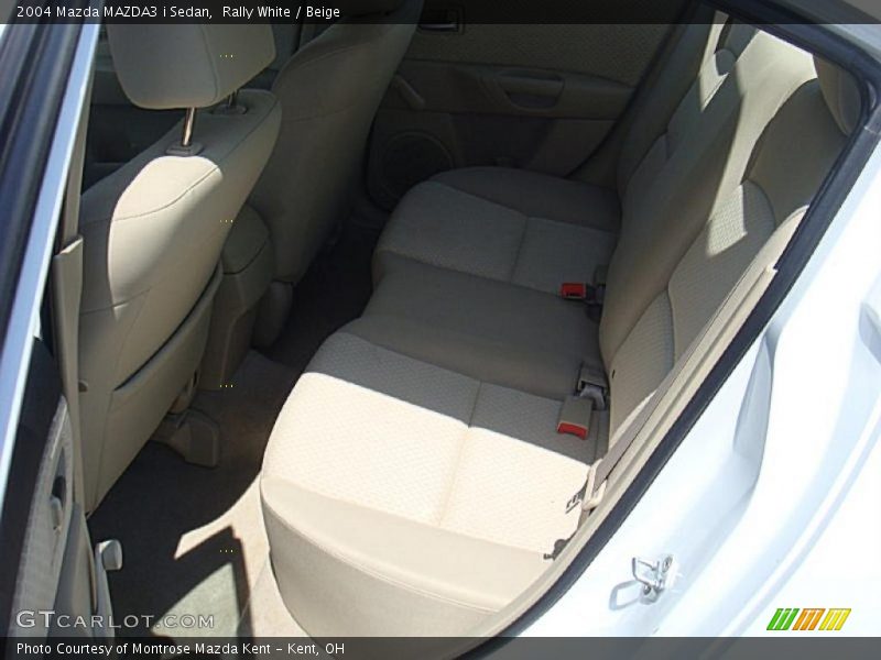 Rally White / Beige 2004 Mazda MAZDA3 i Sedan