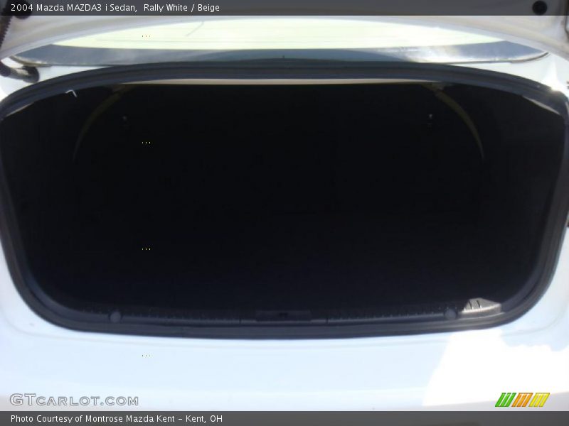 Rally White / Beige 2004 Mazda MAZDA3 i Sedan