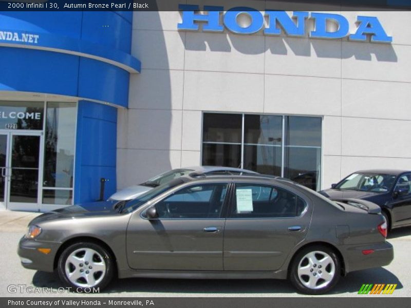 Autumn Bronze Pearl / Black 2000 Infiniti I 30
