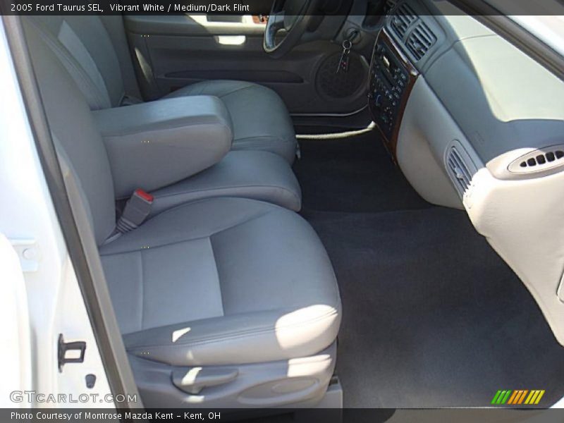 Vibrant White / Medium/Dark Flint 2005 Ford Taurus SEL