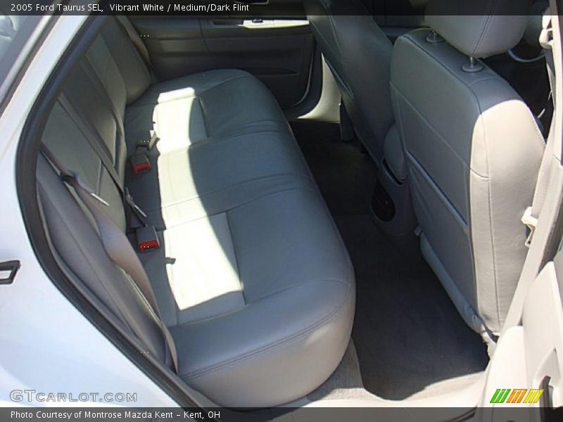Vibrant White / Medium/Dark Flint 2005 Ford Taurus SEL