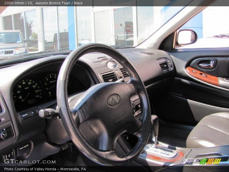Autumn Bronze Pearl / Black 2000 Infiniti I 30
