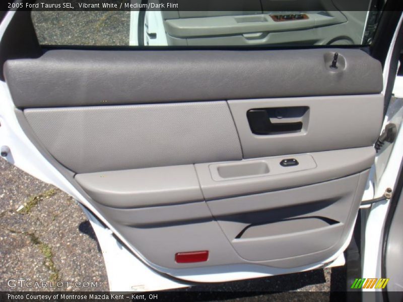 Vibrant White / Medium/Dark Flint 2005 Ford Taurus SEL