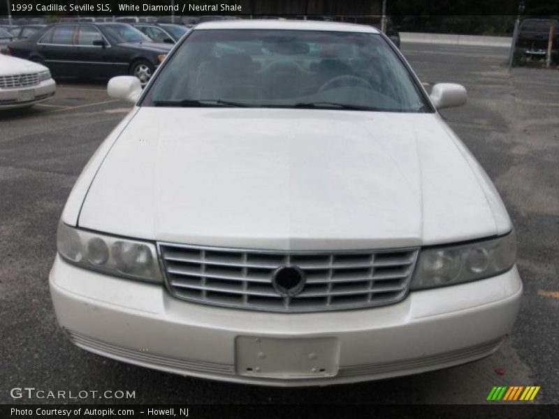 White Diamond / Neutral Shale 1999 Cadillac Seville SLS