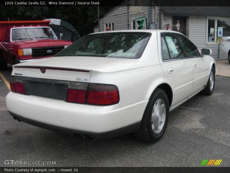 White Diamond / Neutral Shale 1999 Cadillac Seville SLS