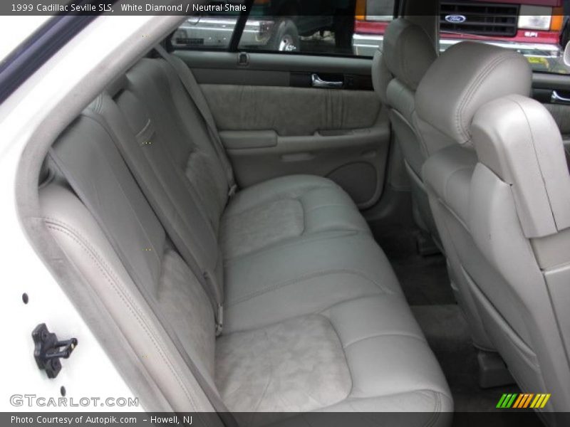 White Diamond / Neutral Shale 1999 Cadillac Seville SLS