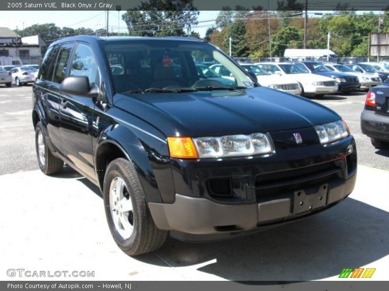 Black Onyx / Gray 2005 Saturn VUE