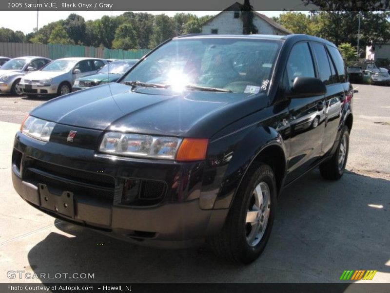 Black Onyx / Gray 2005 Saturn VUE