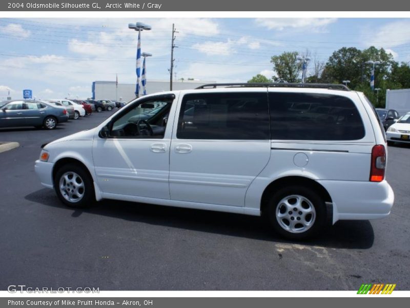 Arctic White / Gray 2004 Oldsmobile Silhouette GL
