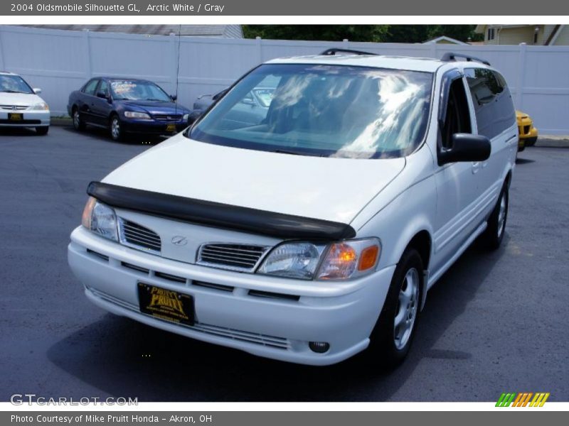 Arctic White / Gray 2004 Oldsmobile Silhouette GL