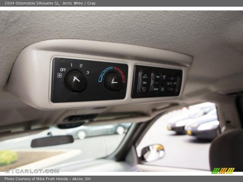 Arctic White / Gray 2004 Oldsmobile Silhouette GL