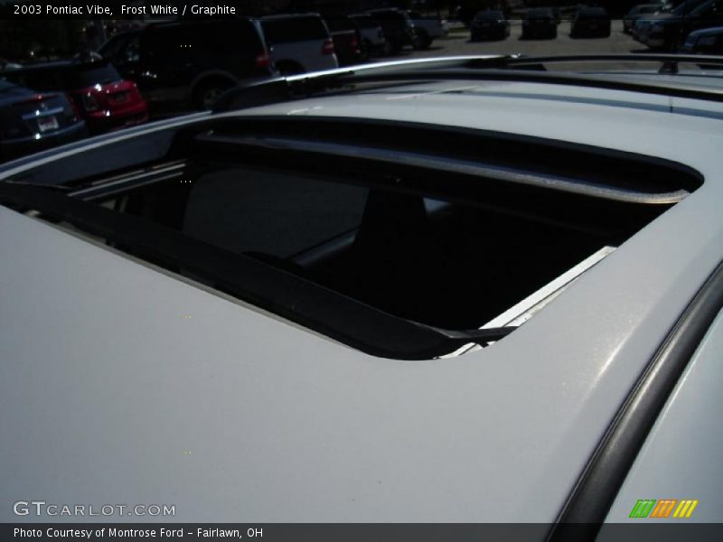 Frost White / Graphite 2003 Pontiac Vibe