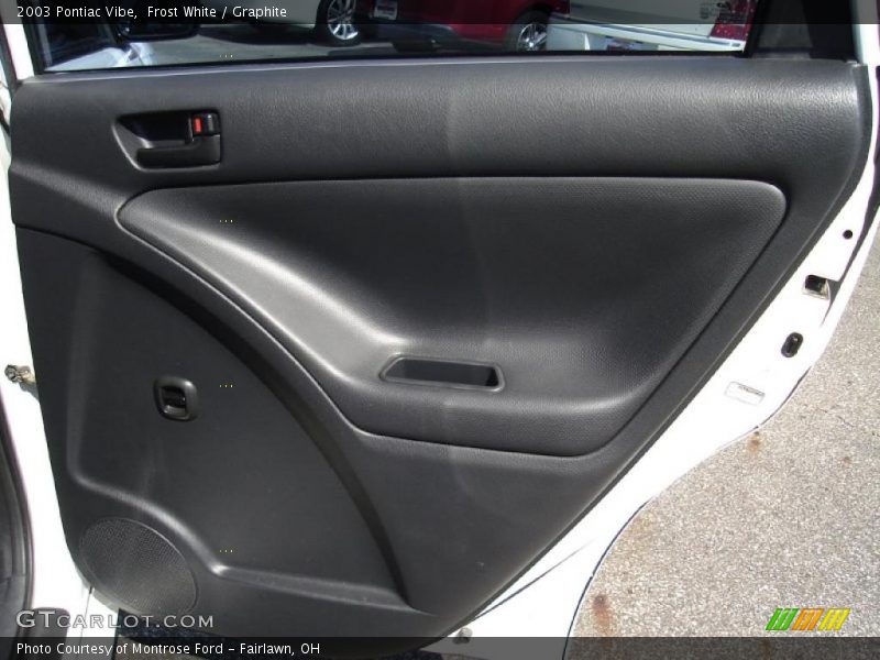 Frost White / Graphite 2003 Pontiac Vibe