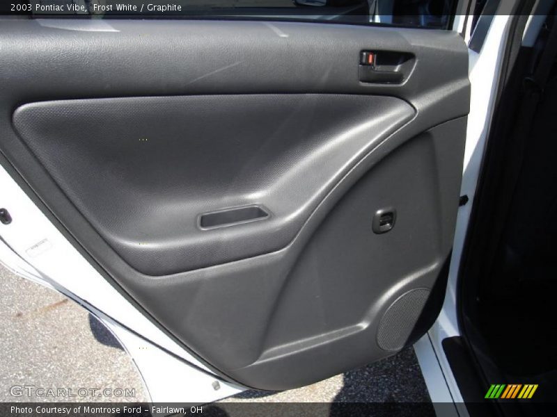 Frost White / Graphite 2003 Pontiac Vibe