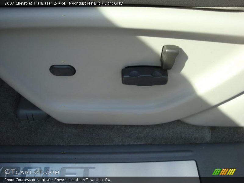 Moondust Metallic / Light Gray 2007 Chevrolet TrailBlazer LS 4x4