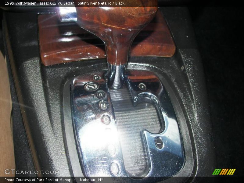 Satin Silver Metallic / Black 1999 Volkswagen Passat GLS V6 Sedan