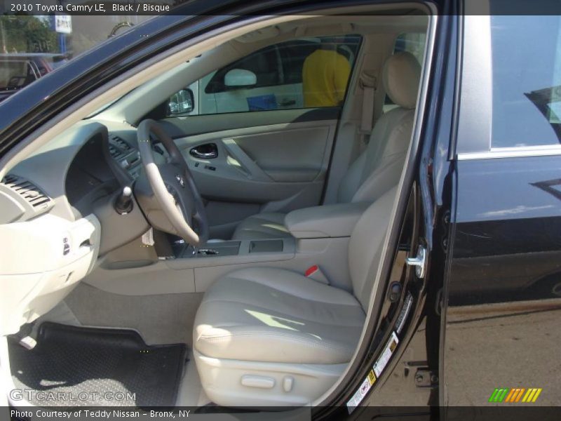 Black / Bisque 2010 Toyota Camry LE