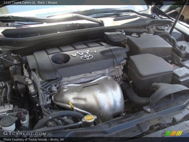 Black / Bisque 2010 Toyota Camry LE
