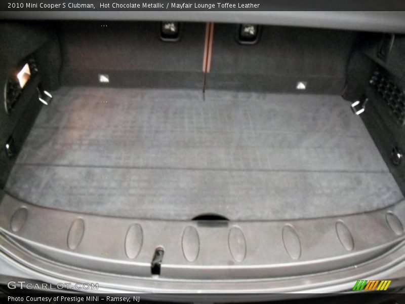 Hot Chocolate Metallic / Mayfair Lounge Toffee Leather 2010 Mini Cooper S Clubman