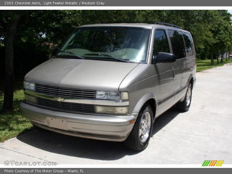 Light Pewter Metallic / Medium Gray 2003 Chevrolet Astro