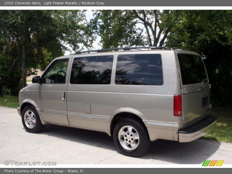 Light Pewter Metallic / Medium Gray 2003 Chevrolet Astro