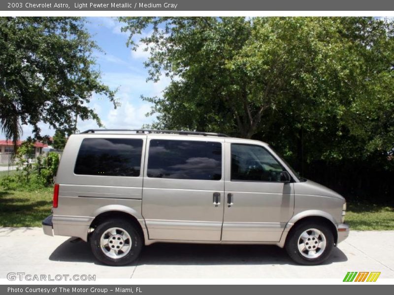 Light Pewter Metallic / Medium Gray 2003 Chevrolet Astro