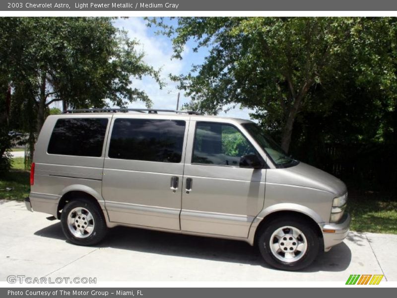 Light Pewter Metallic / Medium Gray 2003 Chevrolet Astro