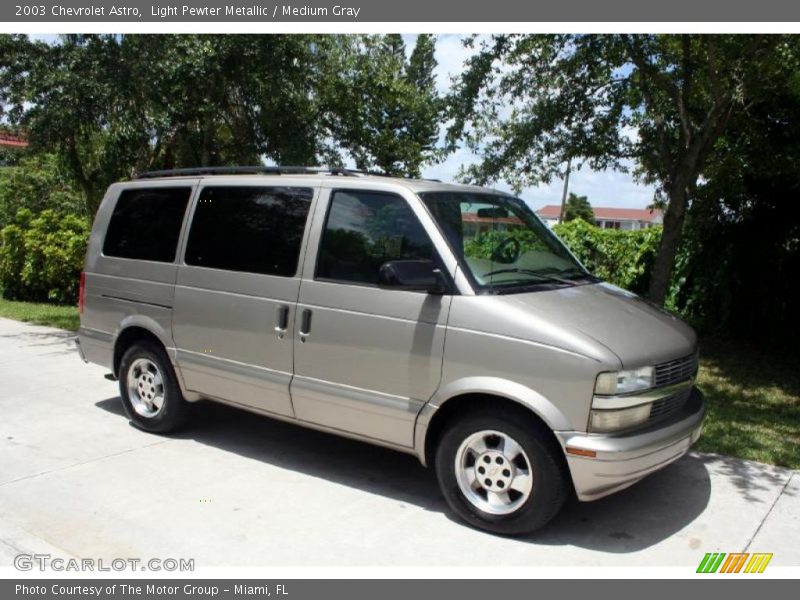Light Pewter Metallic / Medium Gray 2003 Chevrolet Astro