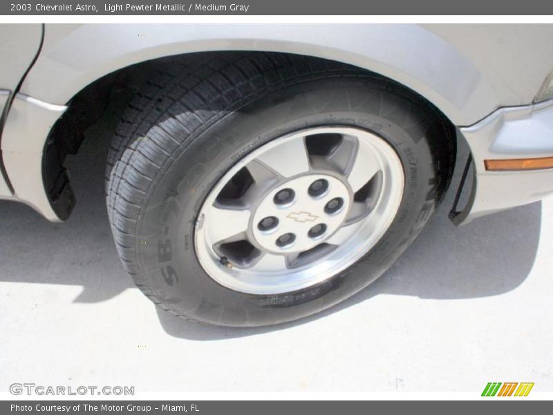 Light Pewter Metallic / Medium Gray 2003 Chevrolet Astro