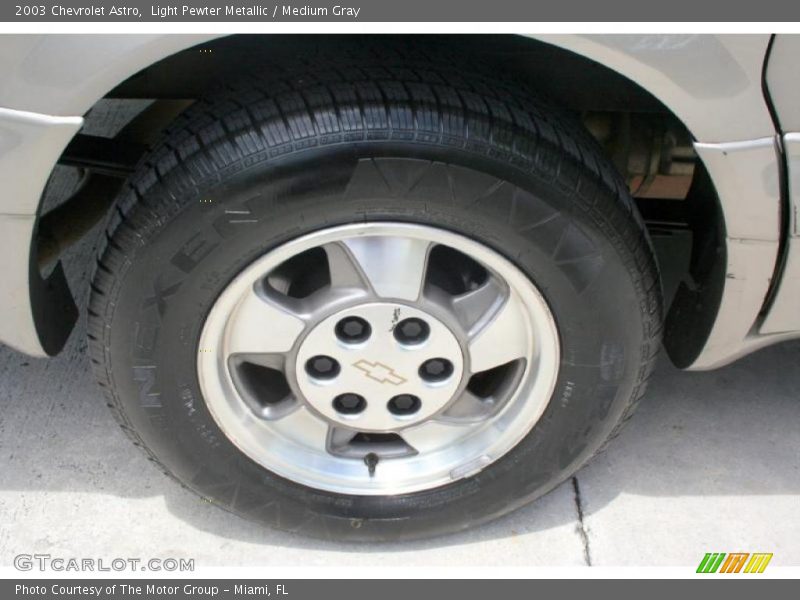 Light Pewter Metallic / Medium Gray 2003 Chevrolet Astro