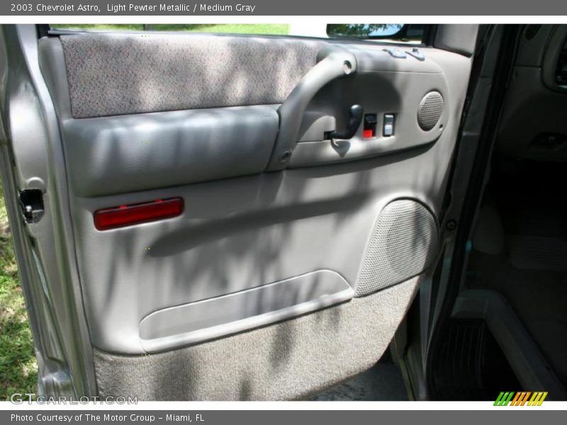 Light Pewter Metallic / Medium Gray 2003 Chevrolet Astro