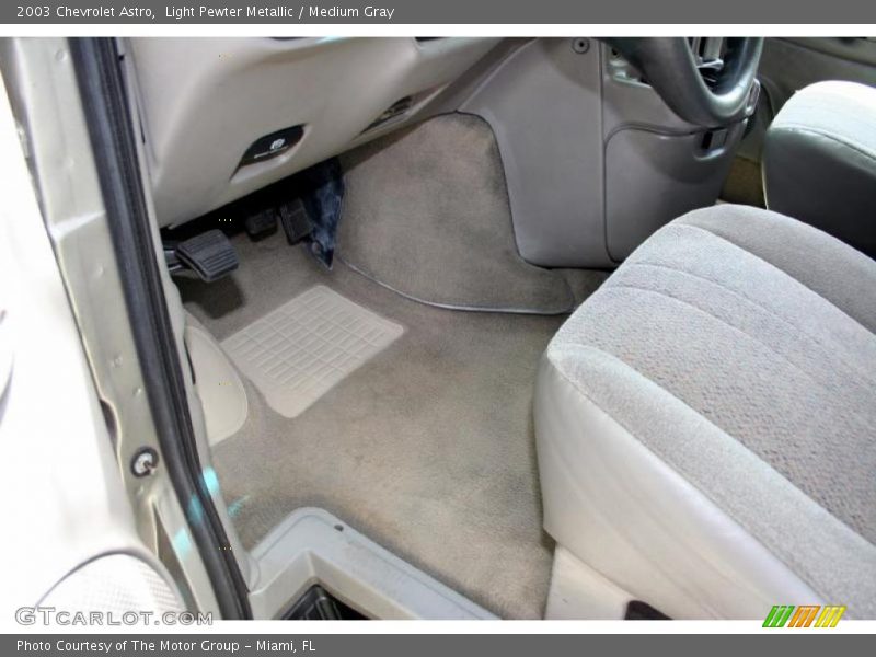Light Pewter Metallic / Medium Gray 2003 Chevrolet Astro