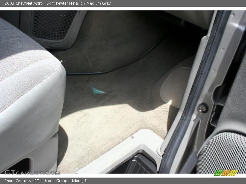 Light Pewter Metallic / Medium Gray 2003 Chevrolet Astro