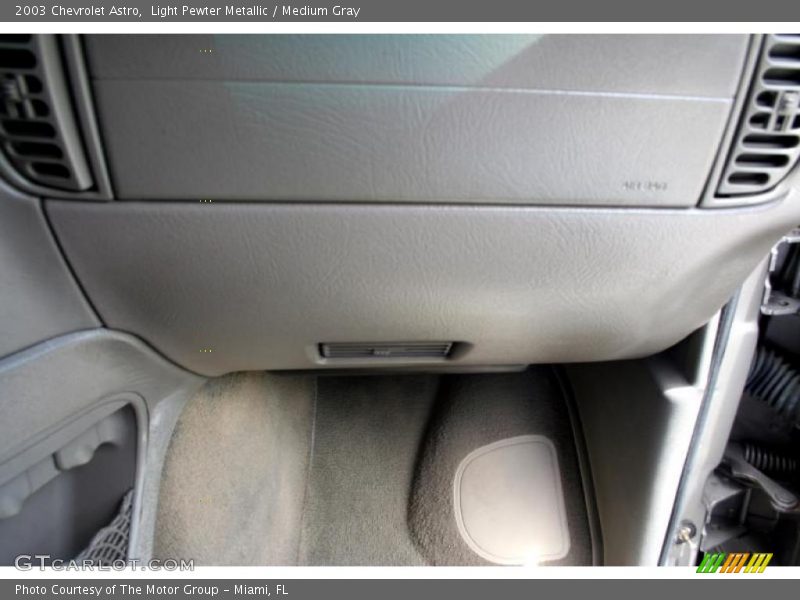 Light Pewter Metallic / Medium Gray 2003 Chevrolet Astro