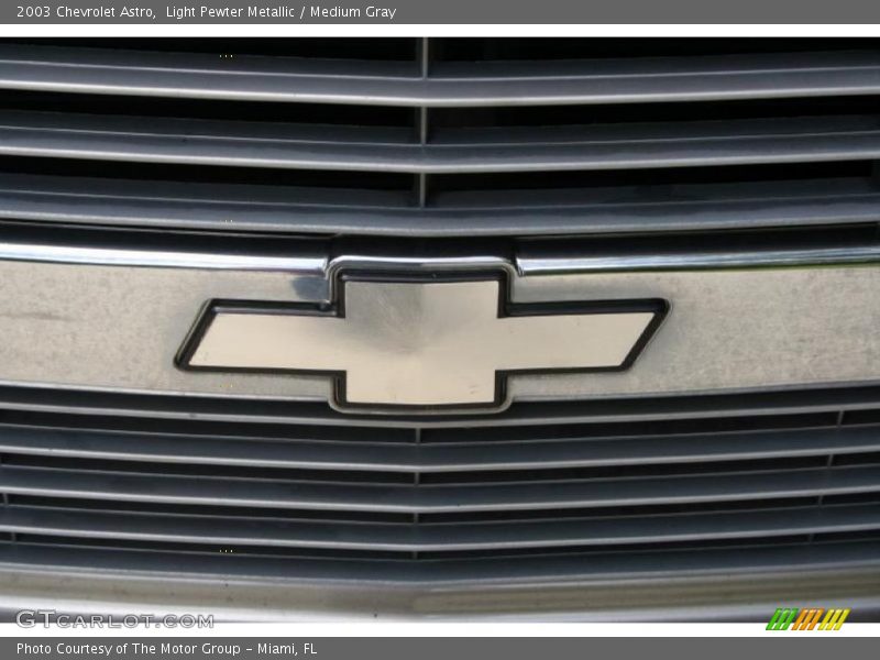 Light Pewter Metallic / Medium Gray 2003 Chevrolet Astro