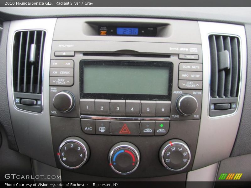 Radiant Silver / Gray 2010 Hyundai Sonata GLS