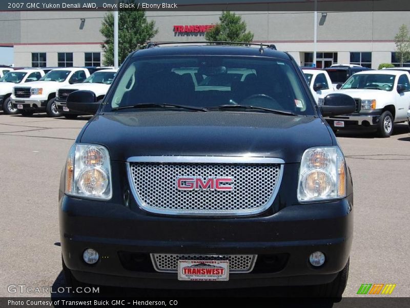 Onyx Black / Ebony Black 2007 GMC Yukon Denali AWD