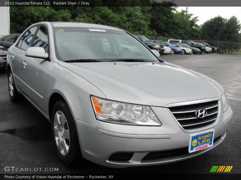 Radiant Silver / Gray 2010 Hyundai Sonata GLS