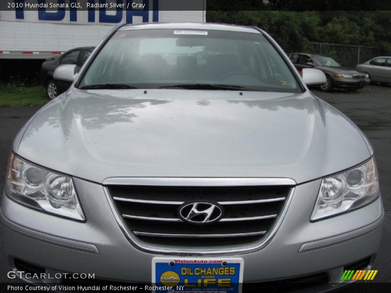 Radiant Silver / Gray 2010 Hyundai Sonata GLS