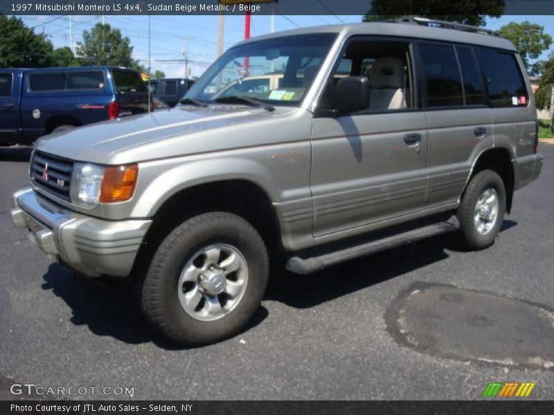Sudan Beige Metallic / Beige 1997 Mitsubishi Montero LS 4x4