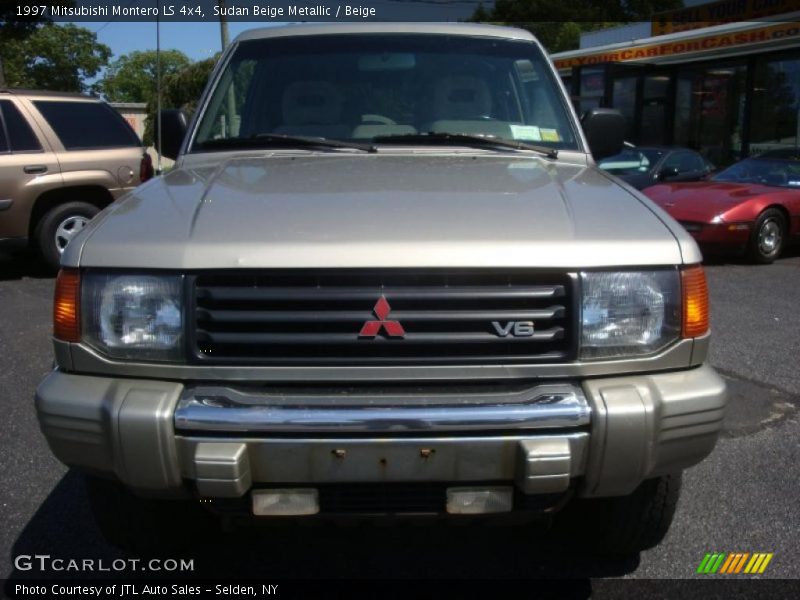 Sudan Beige Metallic / Beige 1997 Mitsubishi Montero LS 4x4
