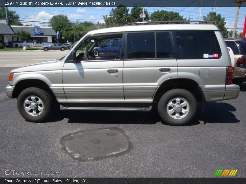 Sudan Beige Metallic / Beige 1997 Mitsubishi Montero LS 4x4