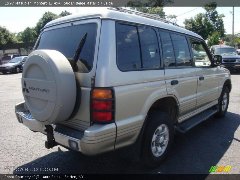 Sudan Beige Metallic / Beige 1997 Mitsubishi Montero LS 4x4