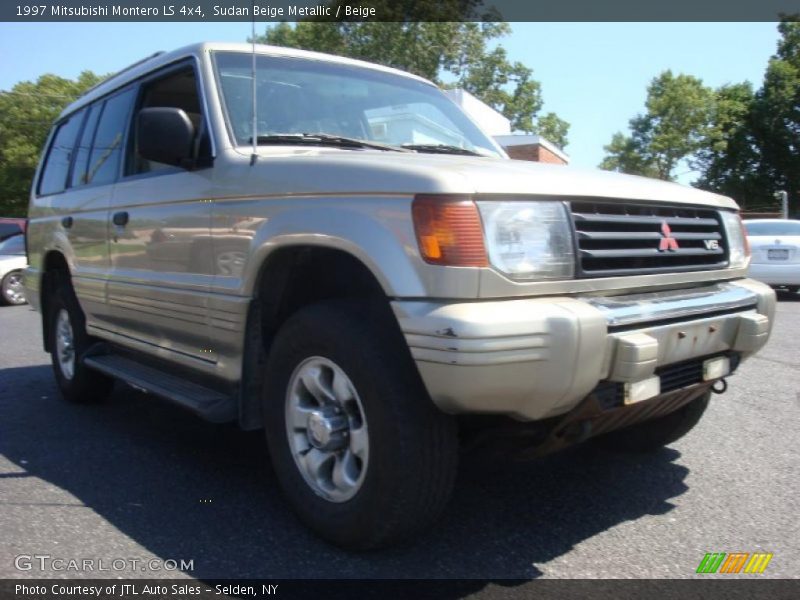 Sudan Beige Metallic / Beige 1997 Mitsubishi Montero LS 4x4