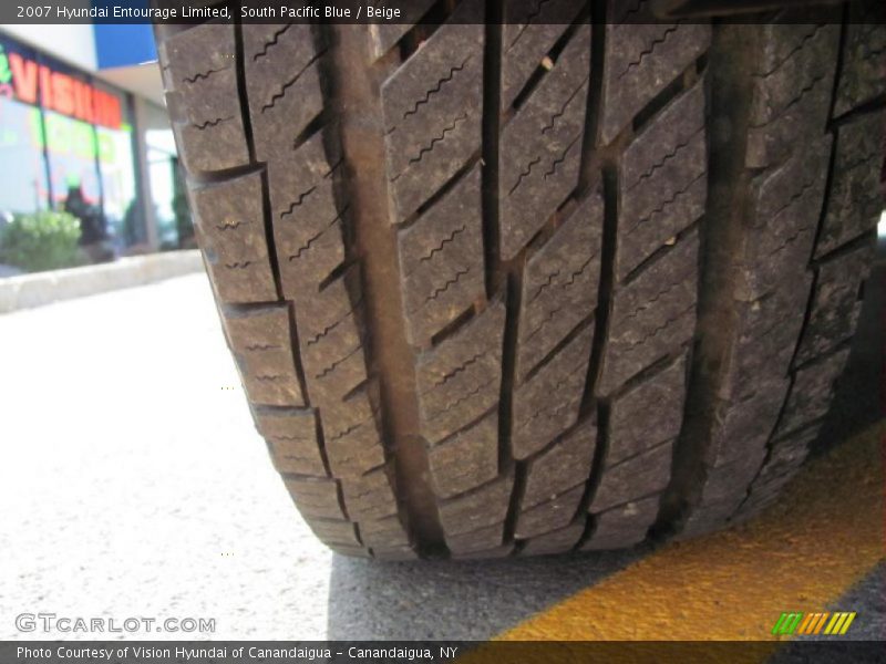 South Pacific Blue / Beige 2007 Hyundai Entourage Limited