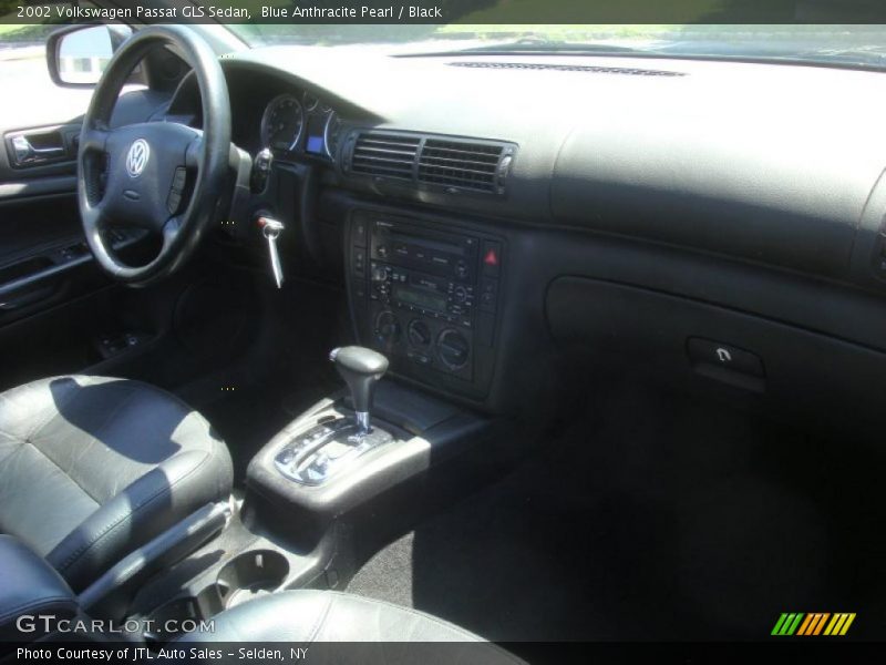 Blue Anthracite Pearl / Black 2002 Volkswagen Passat GLS Sedan