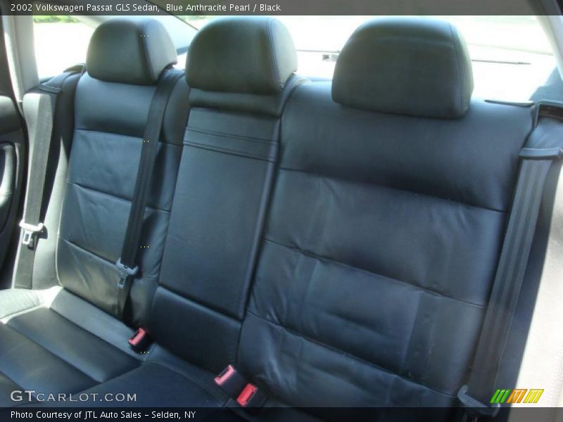 Blue Anthracite Pearl / Black 2002 Volkswagen Passat GLS Sedan